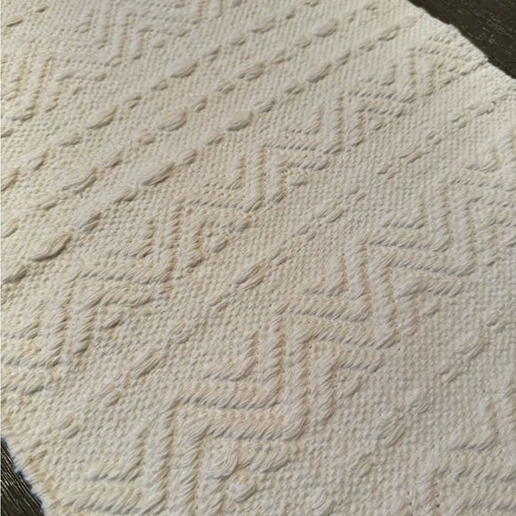 Cream Chunky Woven/Textured Table Runner - Picture 3 of 4
